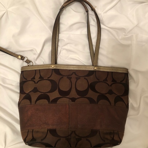 Coach shoulder bag - Picture 2 of 7